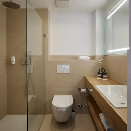Wiedemann's Weinhotel 4* سانكت مارتن