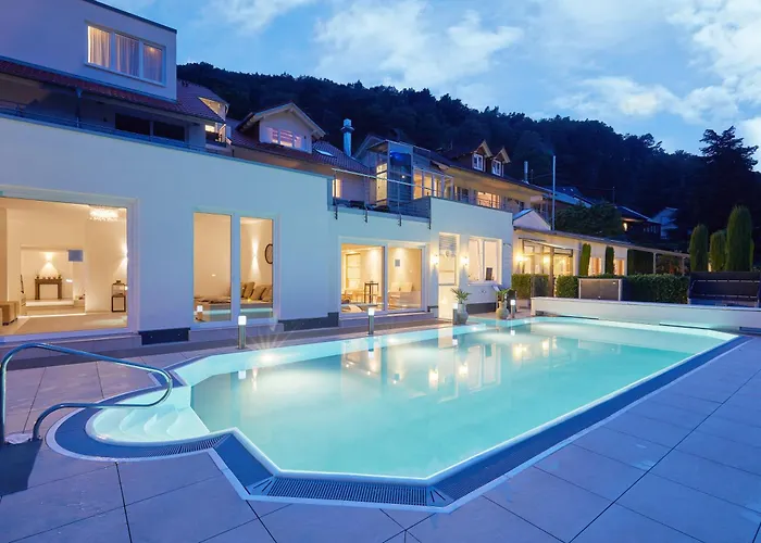 Otel Wiedemann's Weinhotel Sankt Martin